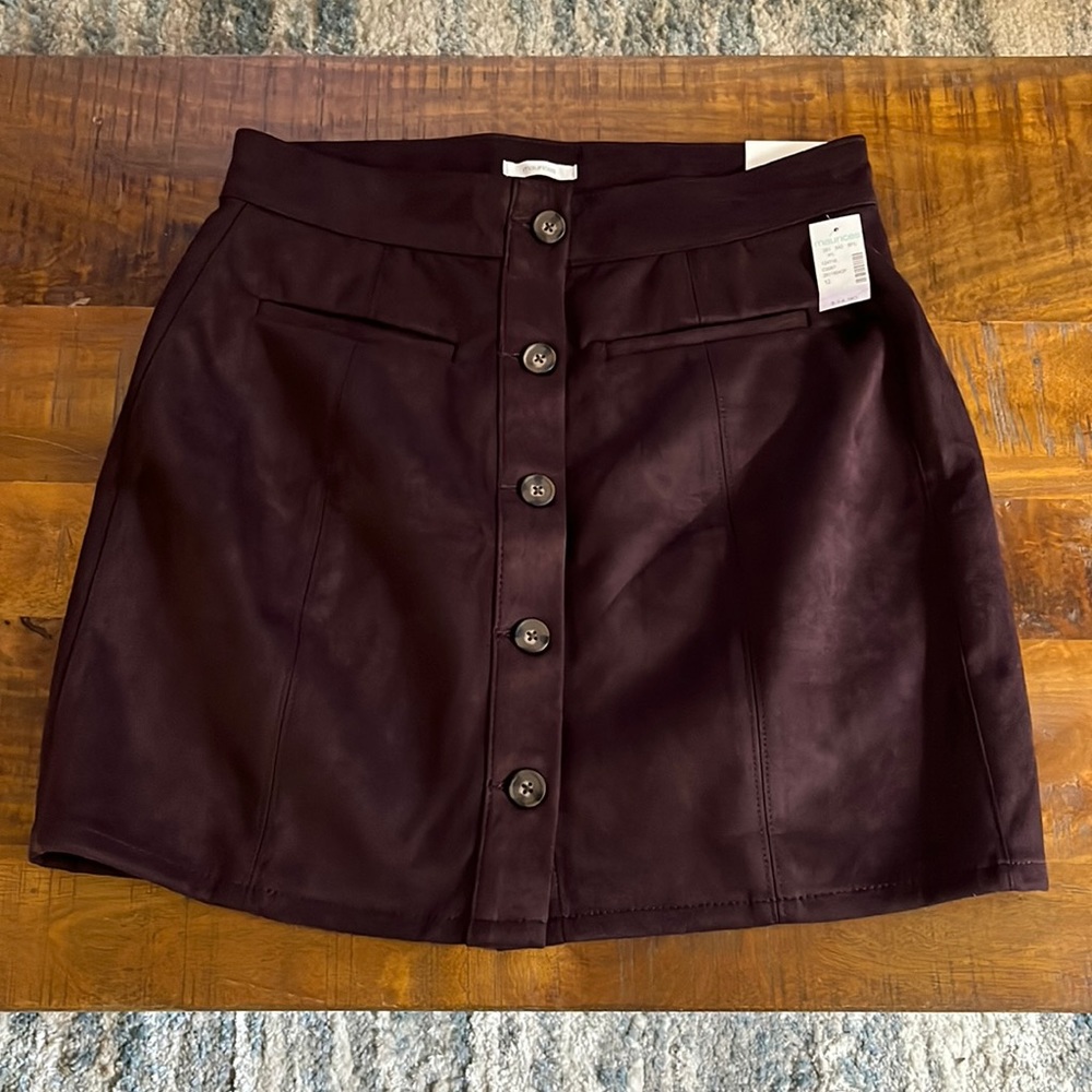 ❗️Closet Clear Out❗️Maurices Purple Button Skirt